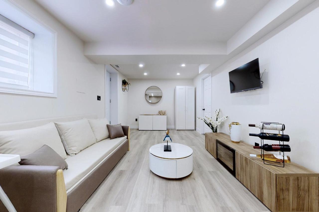 Stunning 2Br Lower Level Unit 보간 외부 사진