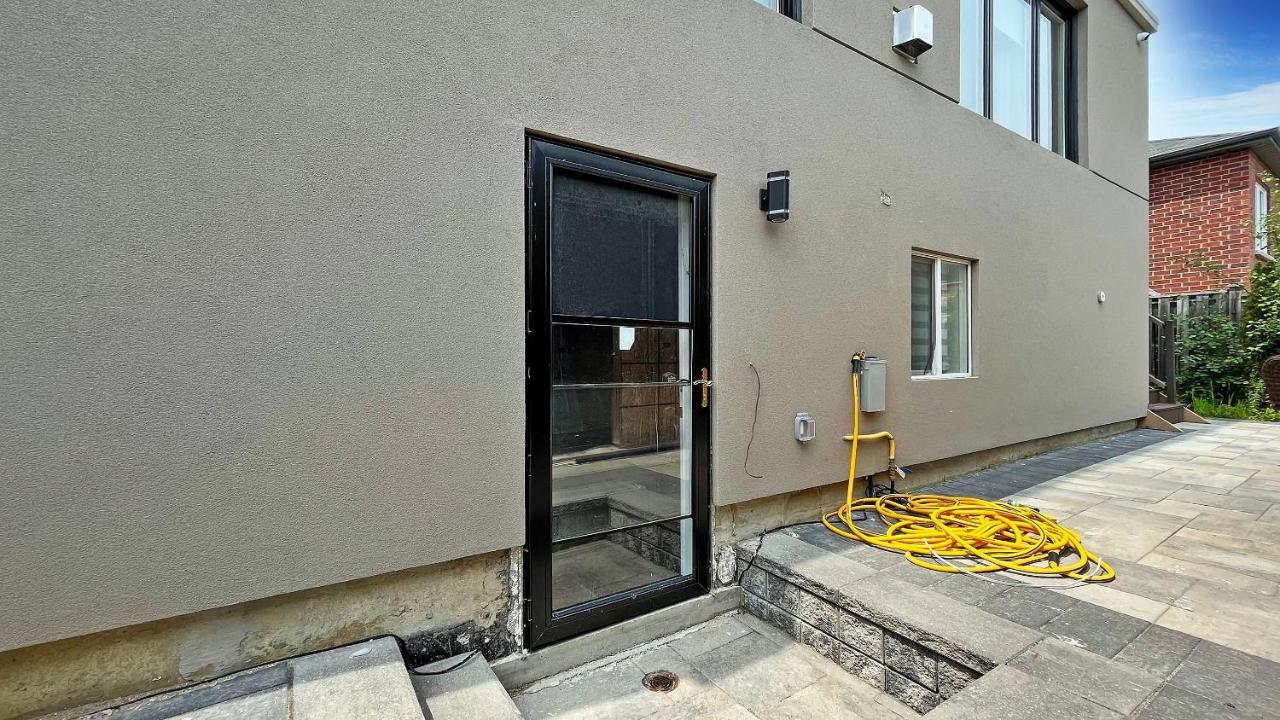 Stunning 2Br Lower Level Unit 보간 외부 사진